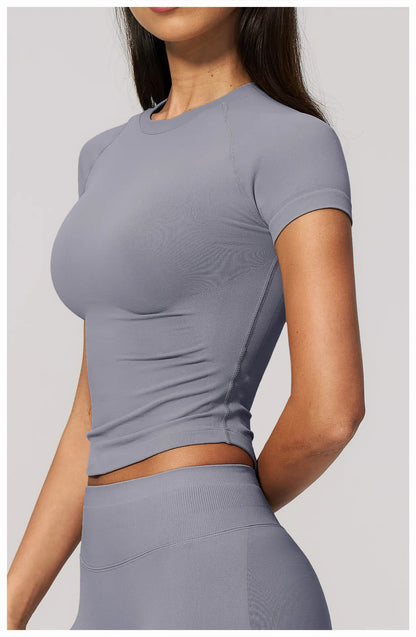 Yoga Shirts Women Seamless Fitness Short Sleeve Top Gym Workout Yoga T-Shirts Quick Dry Breathable Cycling Running Sport Tee Top