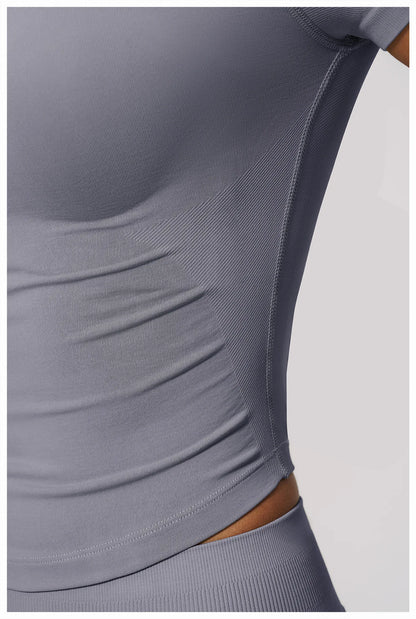 Yoga Shirts Women Seamless Fitness Short Sleeve Top Gym Workout Yoga T-Shirts Quick Dry Breathable Cycling Running Sport Tee Top