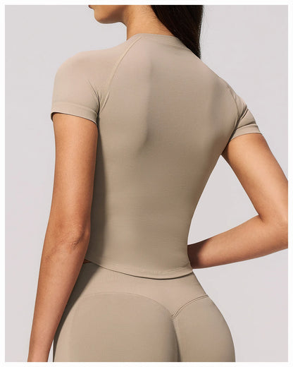 Yoga Shirts Women Seamless Fitness Short Sleeve Top Gym Workout Yoga T-Shirts Quick Dry Breathable Cycling Running Sport Tee Top