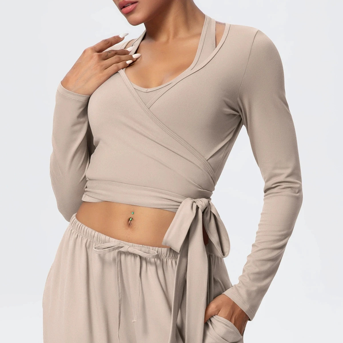Yoga Long Sleeves Women Running Training Fitness Personalized Yoga Clothing With Strap Top Outdoor Sports Windproof Running Suit