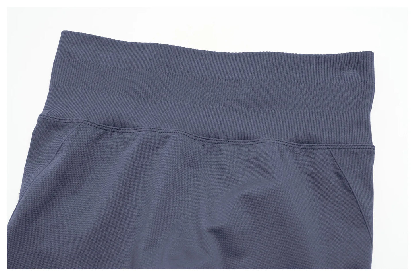 Seamless Sports Shorts Women Yoga Shorts High Waist Workout Shorts Breathable Sports Leggings Gym Shorts Running Cycling Shorts